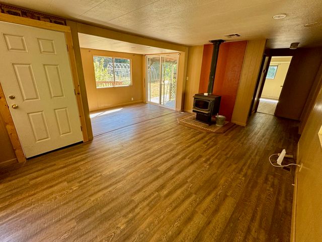 3639 Greenwood Heights Drive, Kneeland, CA 95549