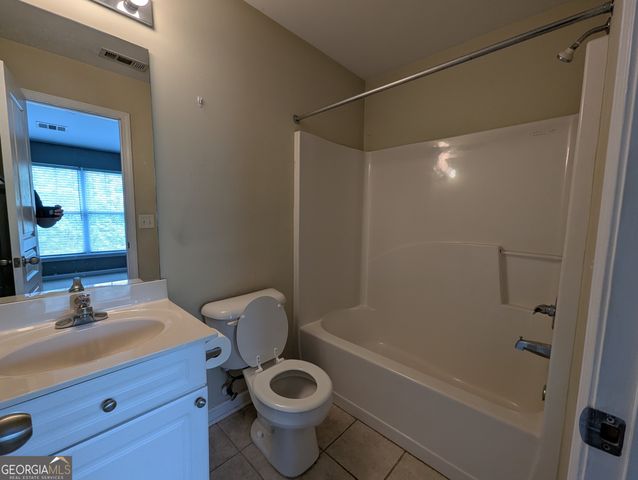 490 Barnett Shoals Road APT 913, Athens, GA 30605