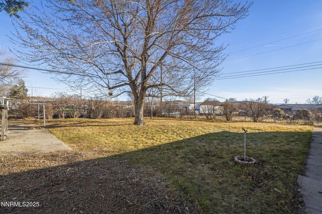 230 Penelope Drive, Sun Valley, NV 89433