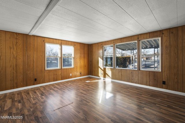 230 Penelope Drive, Sun Valley, NV 89433