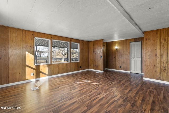 230 Penelope Drive, Sun Valley, NV 89433