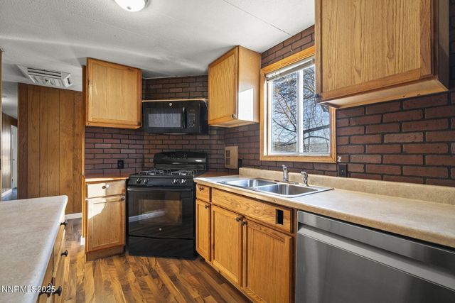 230 Penelope Drive, Sun Valley, NV 89433