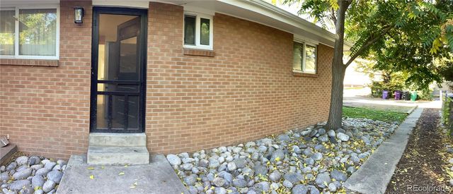 2463 S Corona Street, Denver, CO 80210