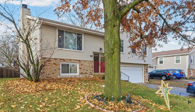 1206 N Hershey Road, Bloomington, IL 61704