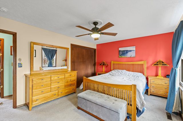 1206 N Hershey Road, Bloomington, IL 61704