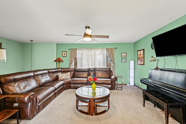 1206 N Hershey Road, Bloomington, IL 61704