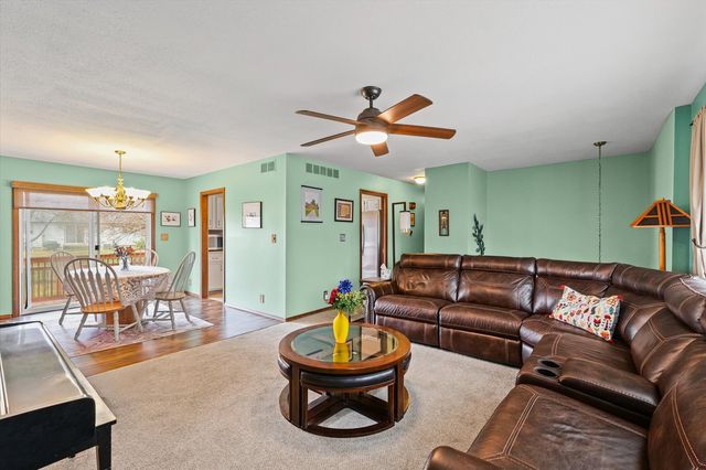 1206 N Hershey Road, Bloomington, IL 61704