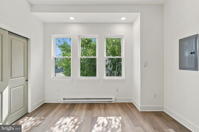 5633 SANSOM ST, Philadelphia, PA 19139