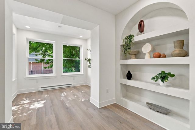 5633 SANSOM ST, Philadelphia, PA 19139