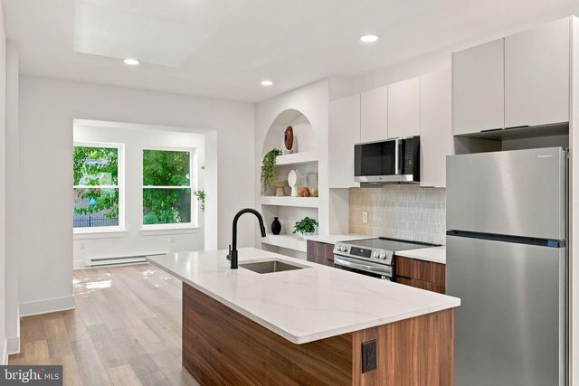 5633 SANSOM ST, Philadelphia, PA 19139