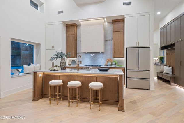 1303 Myrtle Place, Lafayette, LA 70506