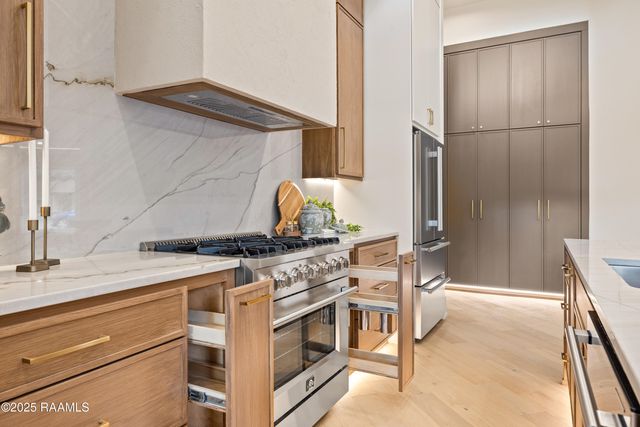 1303 Myrtle Place, Lafayette, LA 70506