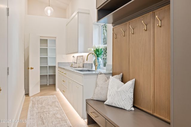 1303 Myrtle Place, Lafayette, LA 70506