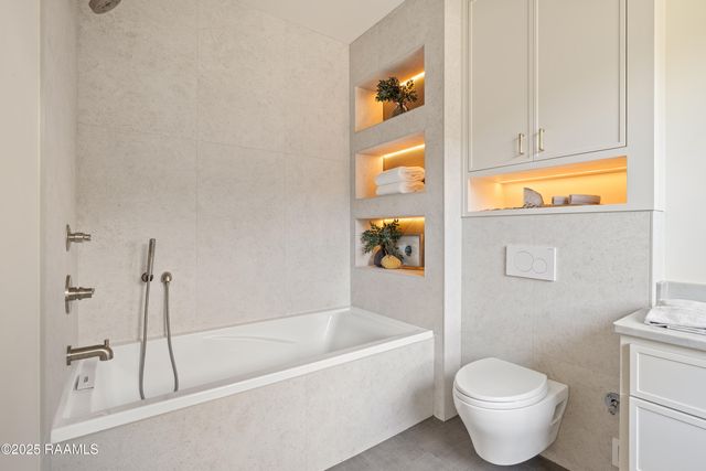 1303 Myrtle Place, Lafayette, LA 70506