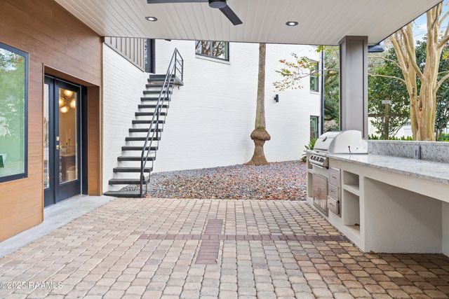 1303 Myrtle Place, Lafayette, LA 70506