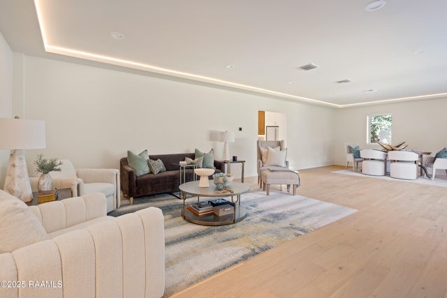 1303 Myrtle Place, Lafayette, LA 70506