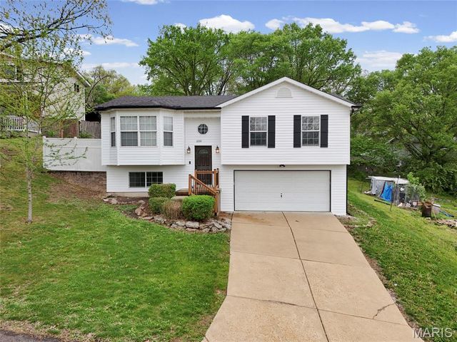 2766 Harmony Hills Drive, Arnold, MO 63010