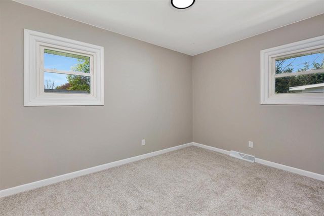 1519 ADAMS AVENUE, Oshkosh, WI 54902