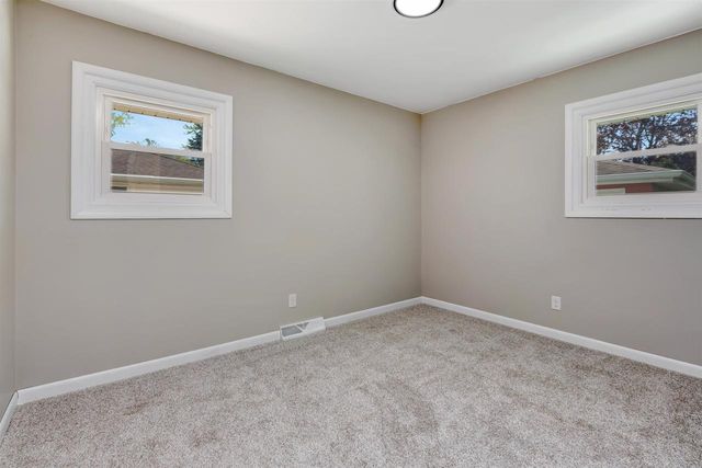 1519 ADAMS AVENUE, Oshkosh, WI 54902