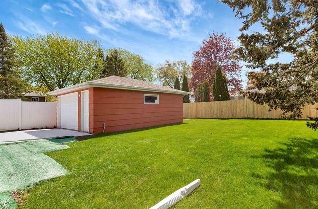 1519 ADAMS AVENUE, Oshkosh, WI 54902