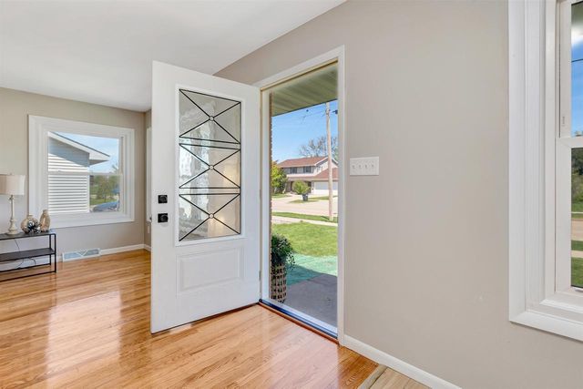 1519 ADAMS AVENUE, Oshkosh, WI 54902