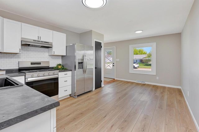 1519 ADAMS AVENUE, Oshkosh, WI 54902