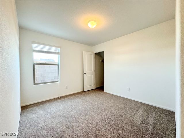 6002 Swift Lariat Street, Las Vegas, NV 89113