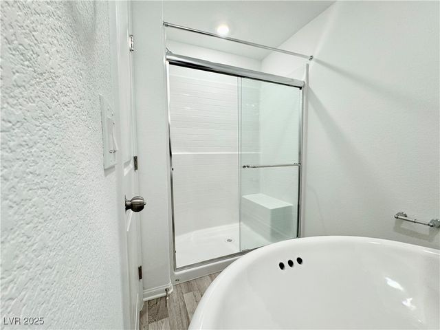 6002 Swift Lariat Street, Las Vegas, NV 89113