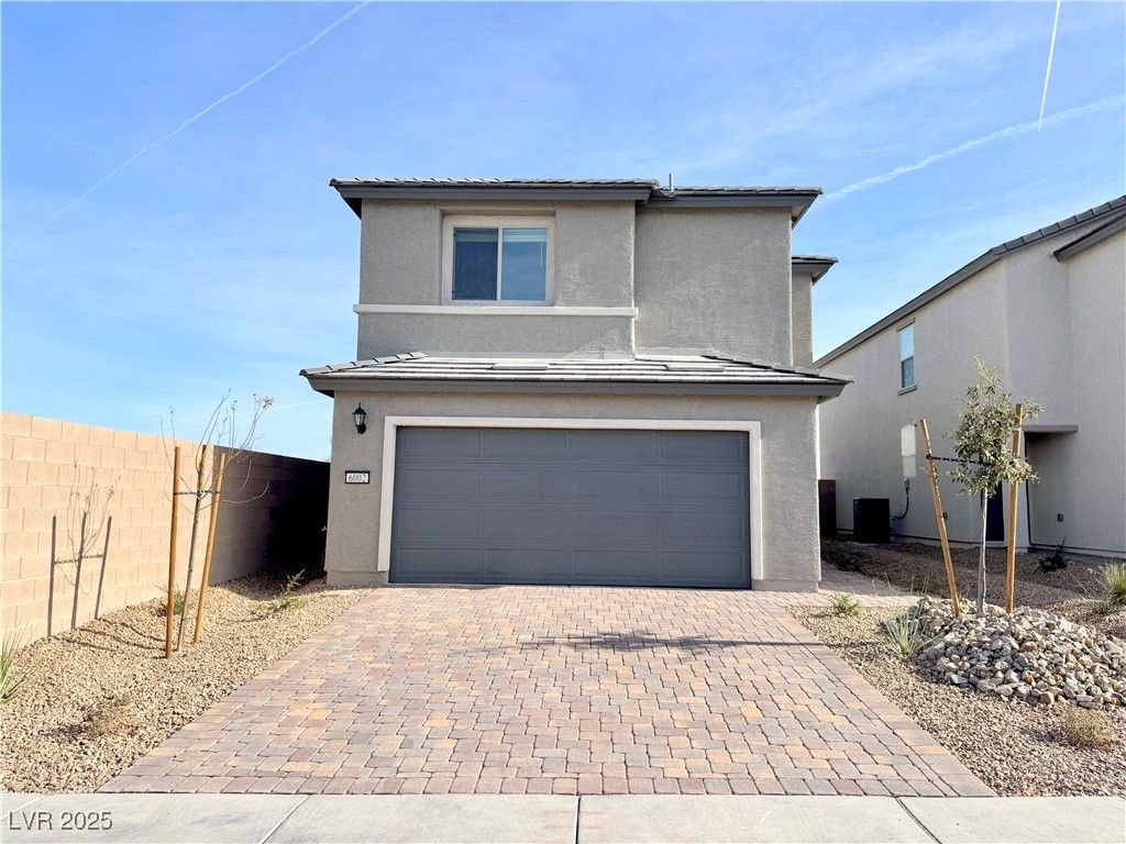 6002 Swift Lariat Street, Las Vegas, NV 89113