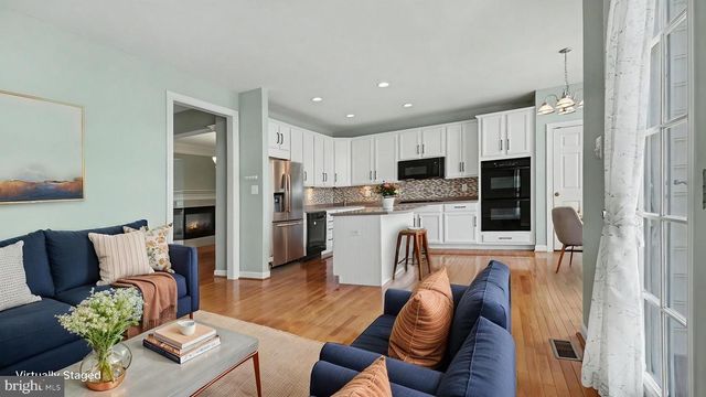 28 BROWER LN, Pottstown, PA 19465