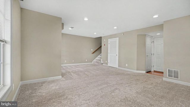 28 BROWER LN, Pottstown, PA 19465