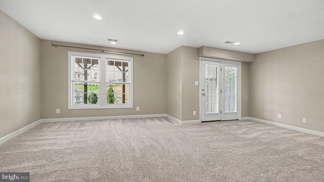 28 BROWER LN, Pottstown, PA 19465