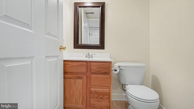 28 BROWER LN, Pottstown, PA 19465