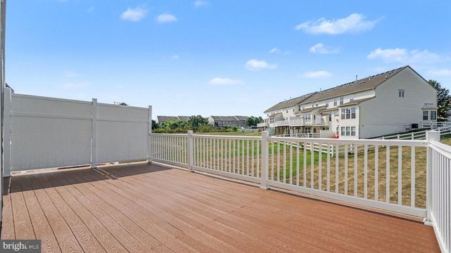 28 BROWER LN, Pottstown, PA 19465