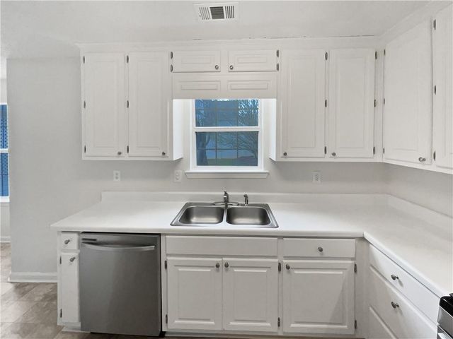 3041 Regal Drive, Mcdonough, GA 30253