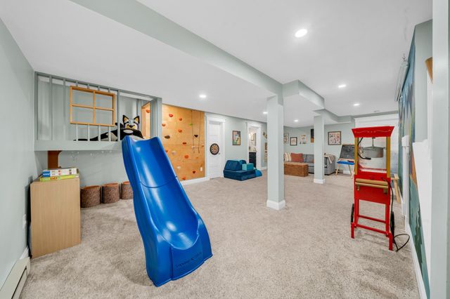 20 Boyd Dr, Newburyport, MA 01950
