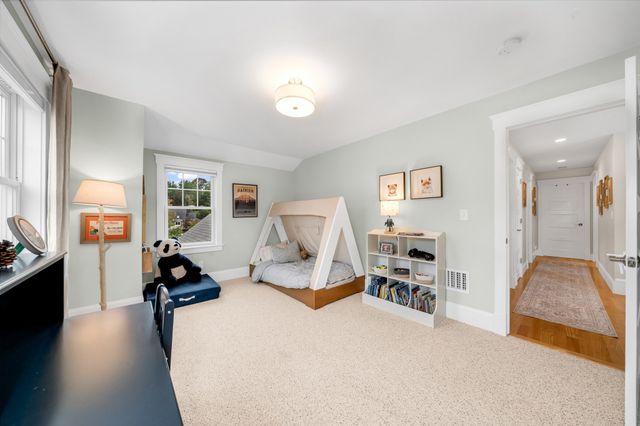20 Boyd Dr, Newburyport, MA 01950