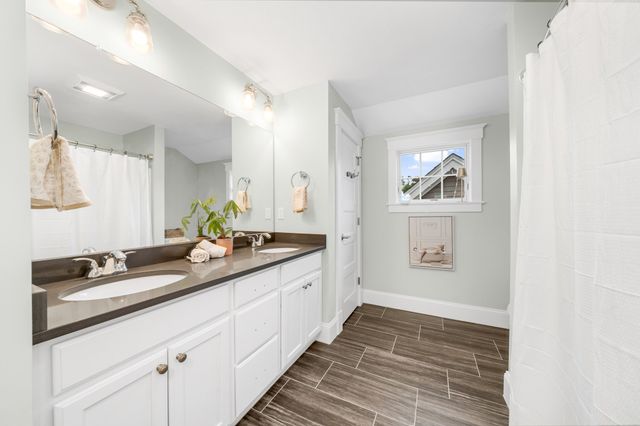 20 Boyd Dr, Newburyport, MA 01950