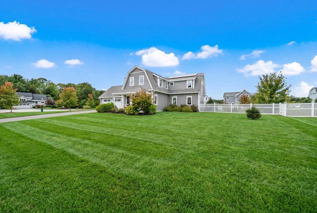 20 Boyd Dr, Newburyport, MA 01950