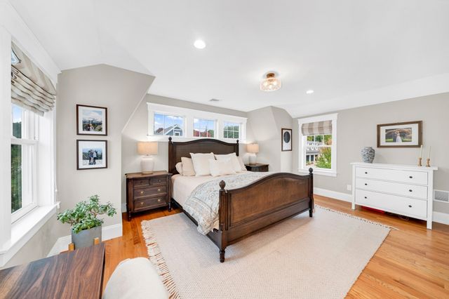 20 Boyd Dr, Newburyport, MA 01950
