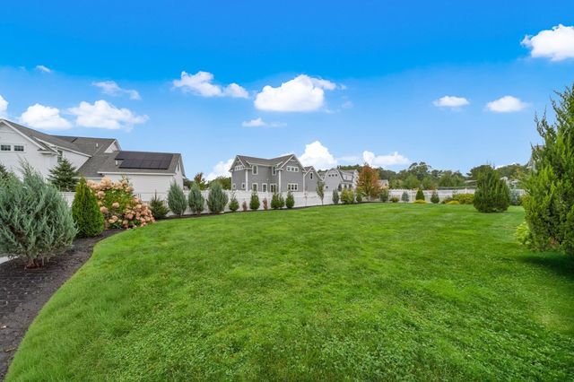 20 Boyd Dr, Newburyport, MA 01950