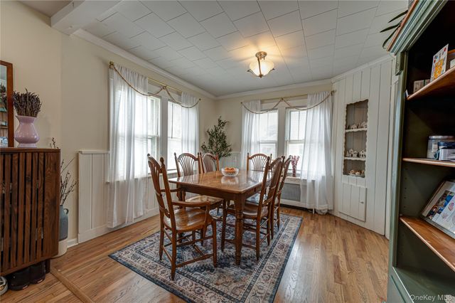 21 Bay 3rd Street, Islip, NY 11751