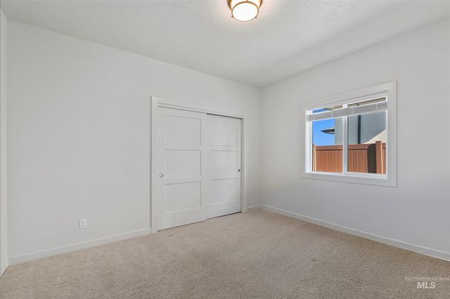 3276 N Fire Flower Ave, Star, ID 83669