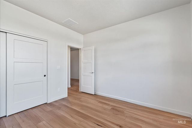 3276 N Fire Flower Ave, Star, ID 83669