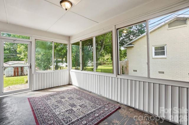 2032 Eastway Drive, Charlotte, NC 28205