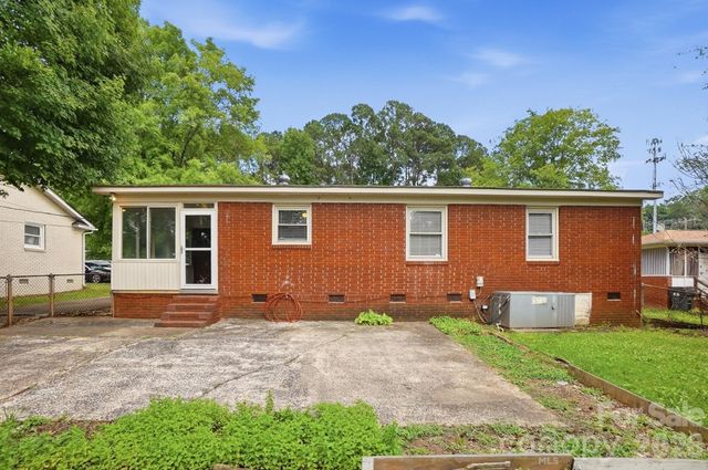 2032 Eastway Drive, Charlotte, NC 28205