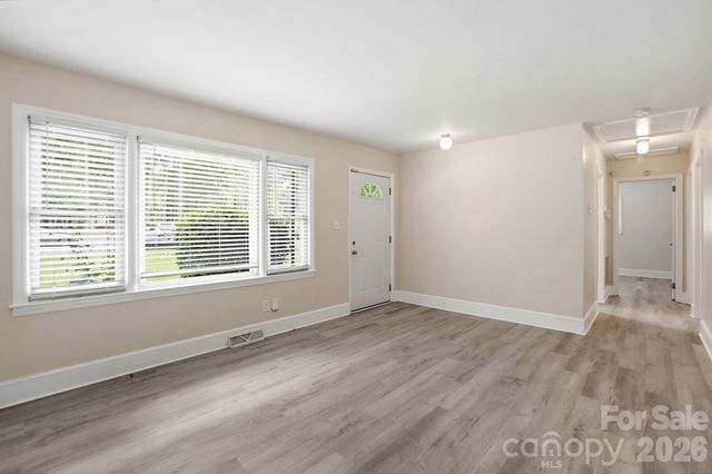 2032 Eastway Drive, Charlotte, NC 28205