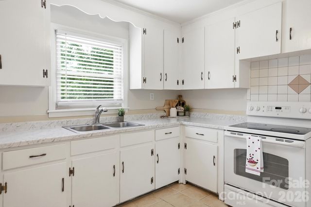2032 Eastway Drive, Charlotte, NC 28205