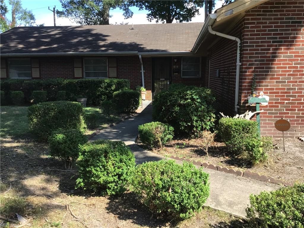 43 Azalea DR, Hampton, VA 23669