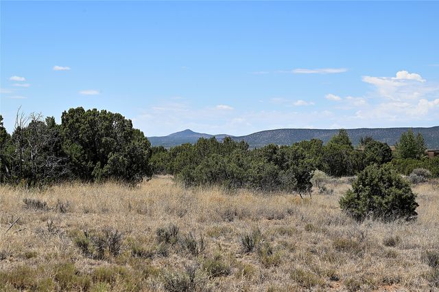 18 Golden Eagle W, Santa Fe, NM 87506